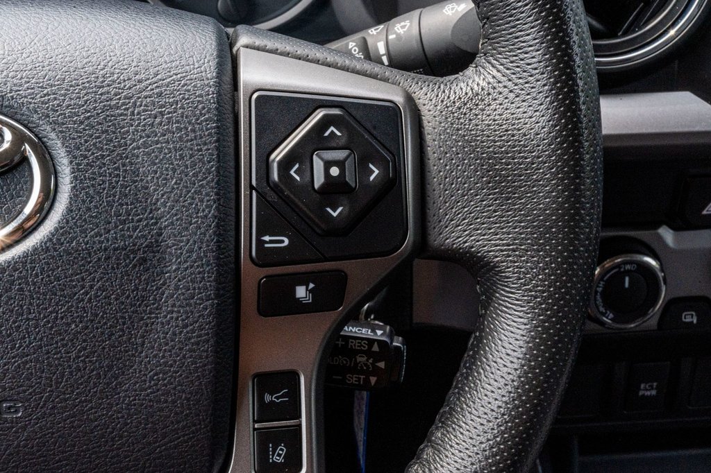 Toyota Tacoma DOUBLECAB SR5 **JAMAIS ACCIDENTÉ+CAMÉRA+BLUETOOTH* 2020 à Charlemagne, Québec - 11 - w1024h768px