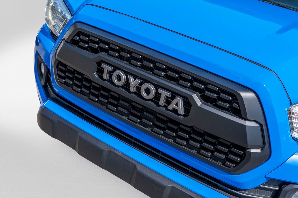 2020 Toyota Tacoma DOUBLECAB TRD OFFROAD **BOITE DE 5PI+CAMÉRA+MAG** in Charlemagne, Quebec - 28 - w1024h768px