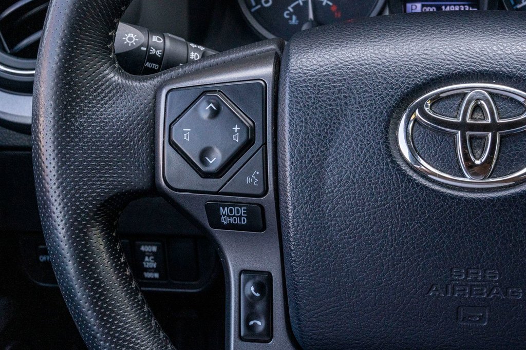 2020 Toyota Tacoma DOUBLECAB TRD OFFROAD **BOITE DE 5PI+CAMÉRA+MAG** in Charlemagne, Quebec - 10 - w1024h768px