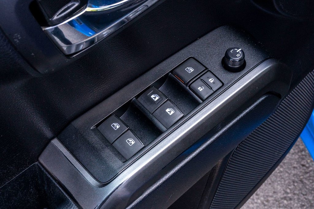 2020 Toyota Tacoma DOUBLECAB TRD OFFROAD **BOITE DE 5PI+CAMÉRA+MAG** in Charlemagne, Quebec - 23 - w1024h768px