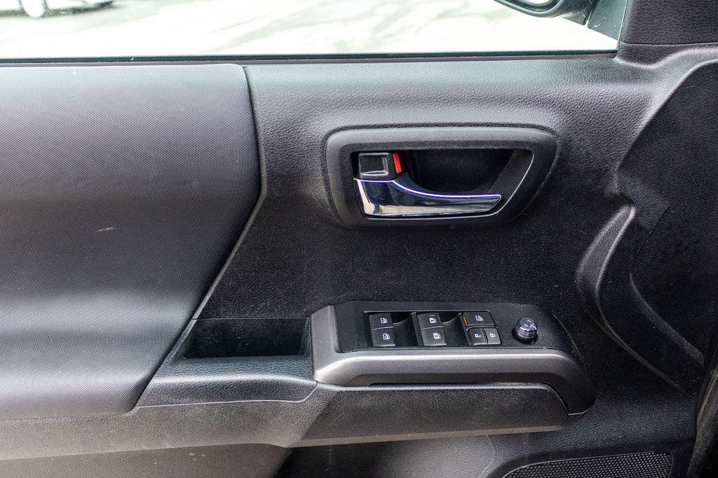 Toyota Tacoma  2022 à Saint-Jérôme, Québec - 26 - w1024h768px