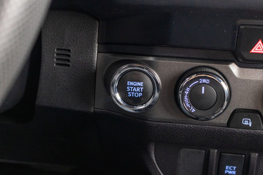 2023 Toyota Tacoma TRD OFFROAD **JAMAIS ACCIDENTÉ+CAMÉRA+CARPLAY** in Charlemagne, Quebec - 15 - w1024h768px