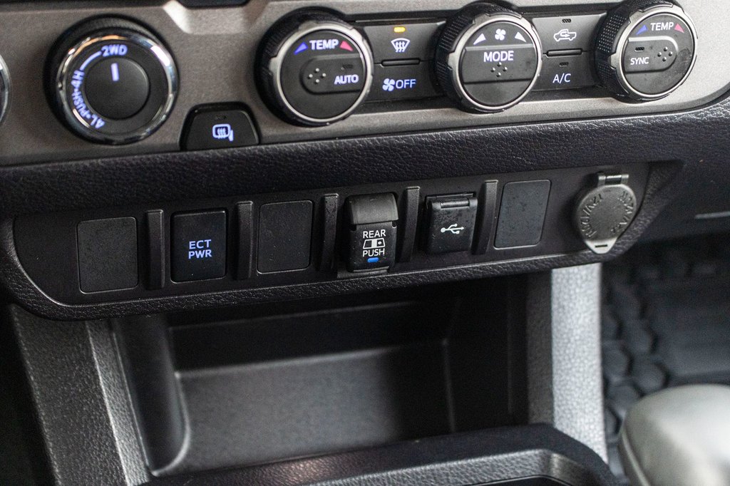 2023 Toyota Tacoma TRD OFFROAD **JAMAIS ACCIDENTÉ+CAMÉRA+CARPLAY** in Charlemagne, Quebec - 14 - w1024h768px