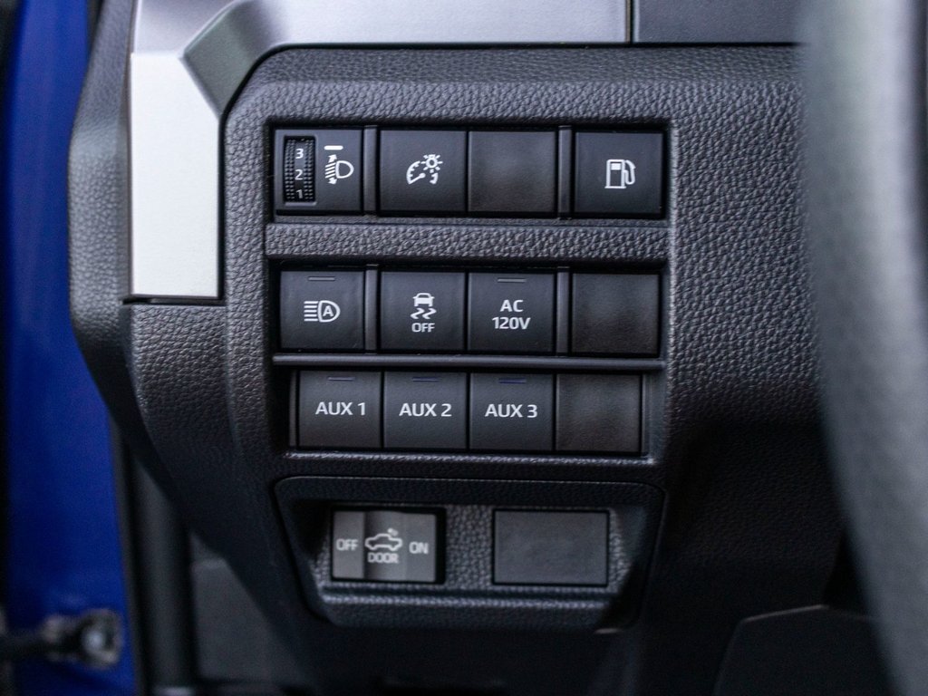 2024 Toyota Tacoma Hybride TRD OFFROAD PREMIUM in Charlemagne, Quebec - 22 - w1024h768px