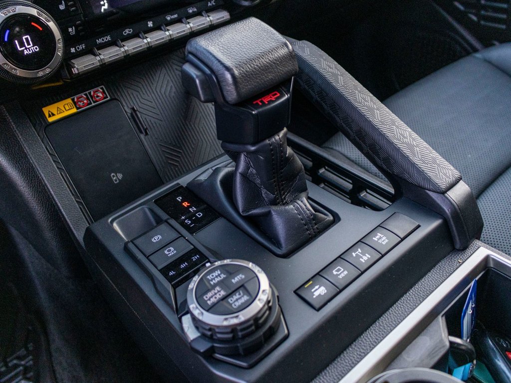 2024 Toyota Tacoma Hybride TRD OFFROAD PREMIUM in Charlemagne, Quebec - 13 - w1024h768px
