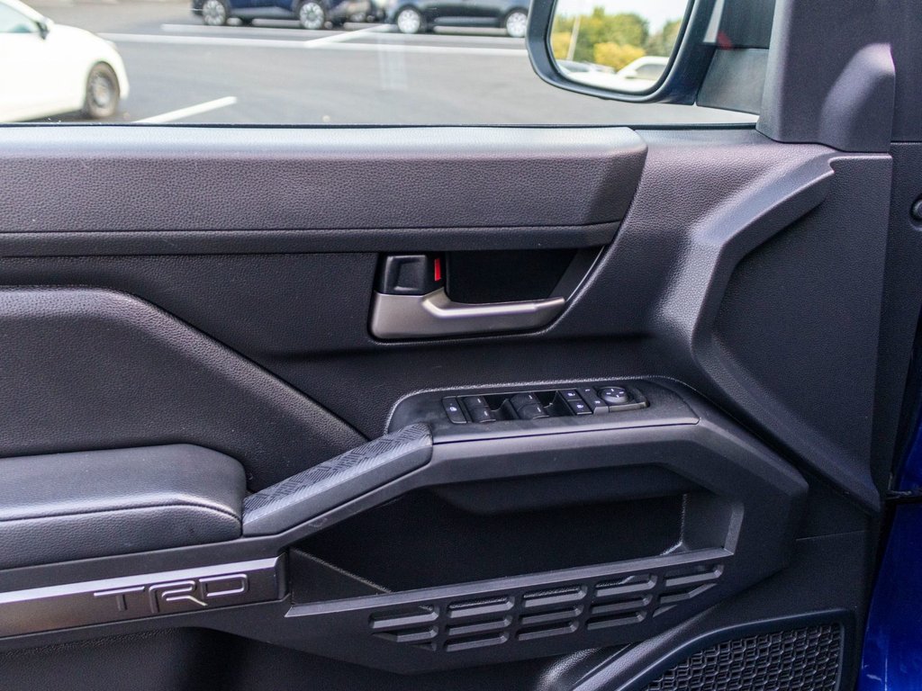 2024 Toyota Tacoma Hybride TRD OFFROAD PREMIUM in Charlemagne, Quebec - 27 - w1024h768px