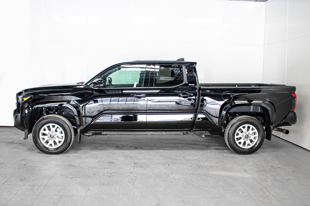 2025 Toyota Tacoma SR5 in Charlemagne, Quebec - 3 - w1024h768px