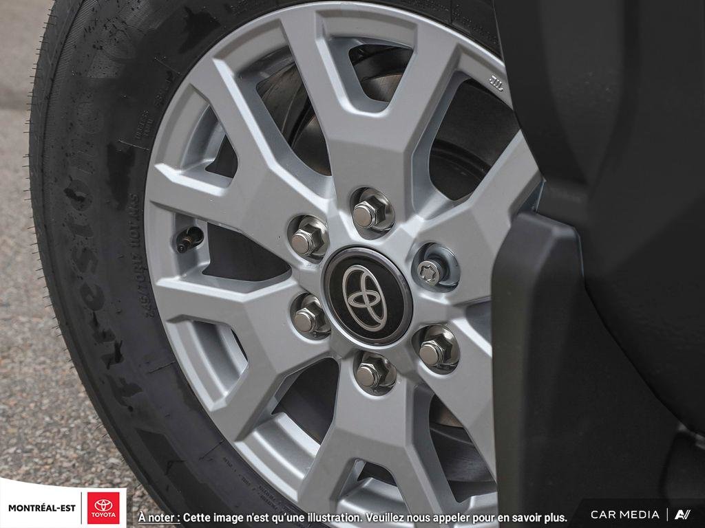 2025 Toyota Tacoma SR5 in Charlemagne, Quebec - 7 - w1024h768px