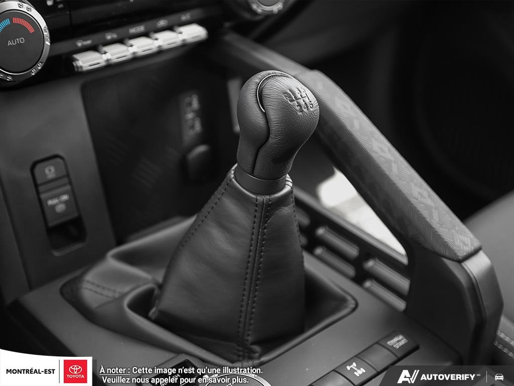 2025 Toyota Tacoma TRD Off Road in Charlemagne, Quebec - 16 - w1024h768px