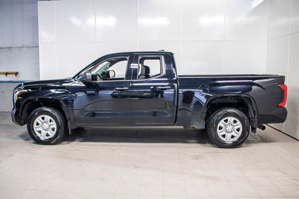 2022  Tundra SR CABINE DOUBLE **JAMAIS ACCIDENTÉ** PUSH START in Charlemagne, Quebec - 3 - w1024h768px