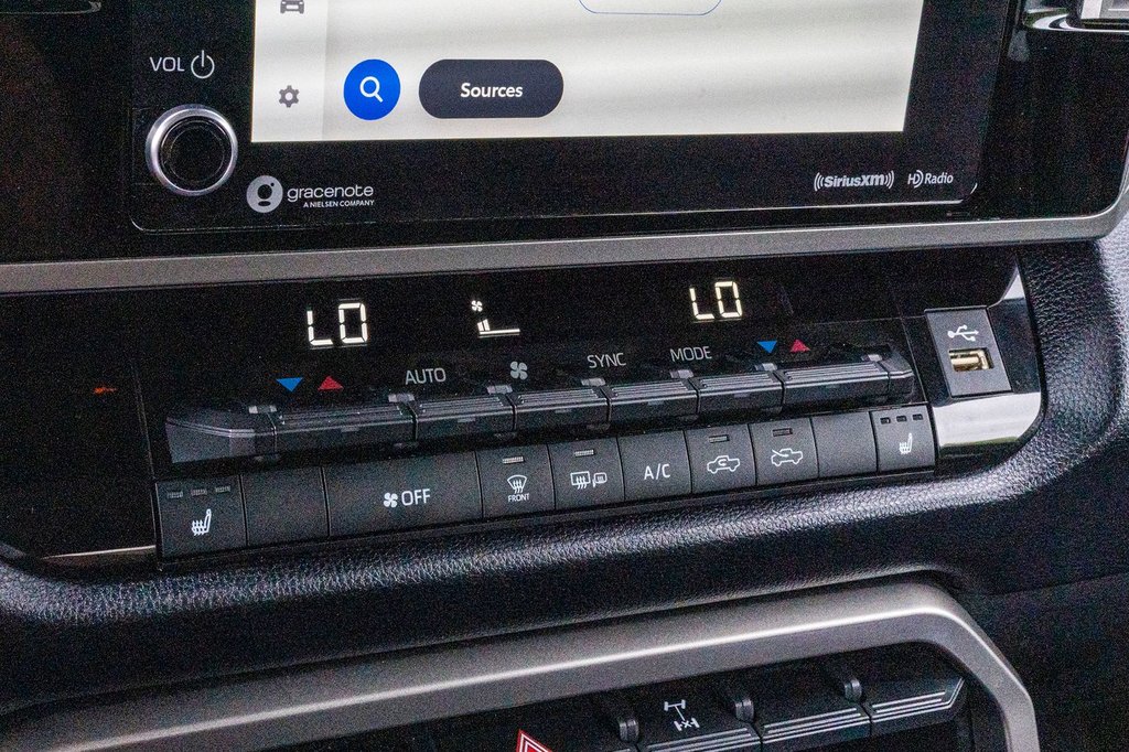 Toyota Tundra TRD OFFROAD CREWMAX **SIÈGES CHAUFFANTS+CARPLAY** 2023 à Charlemagne, Québec - 15 - w1024h768px