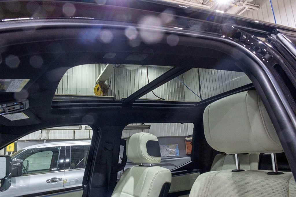 2023 Toyota Tundra Capstone Hybrid in Charlemagne, Quebec - 27 - w1024h768px