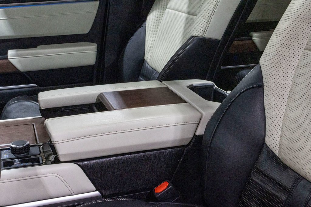 2023 Toyota Tundra Capstone Hybrid in Charlemagne, Quebec - 26 - w1024h768px