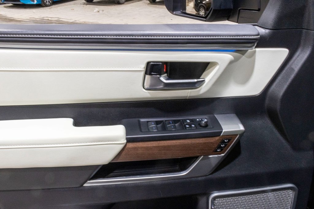 2023 Toyota Tundra Capstone Hybrid in Charlemagne, Quebec - 28 - w1024h768px