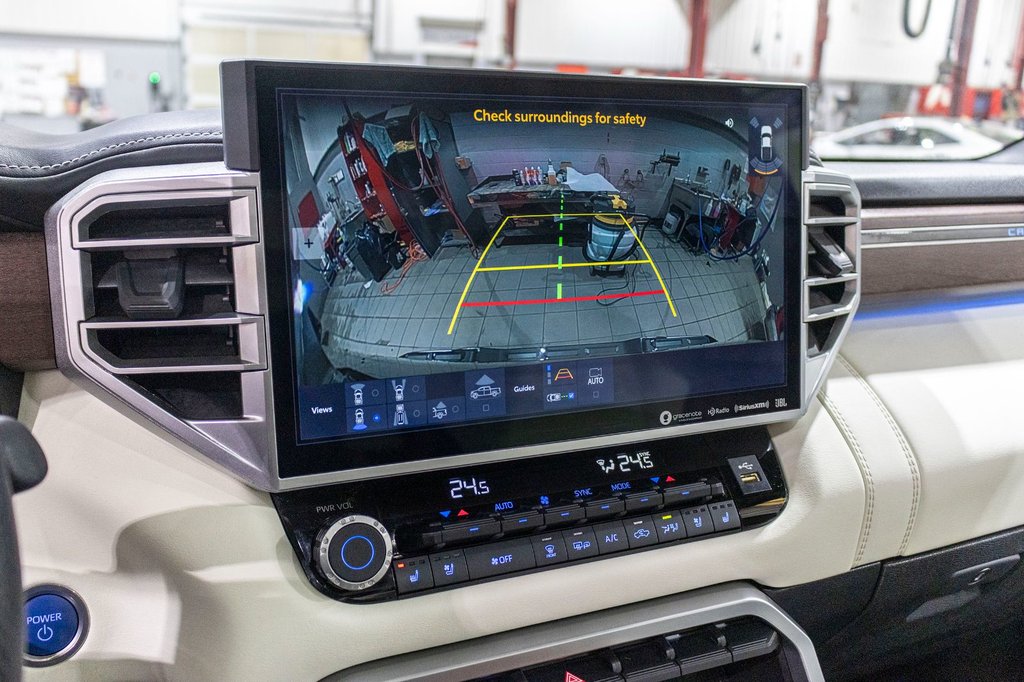 2023 Toyota Tundra Capstone Hybrid in Charlemagne, Quebec - 16 - w1024h768px