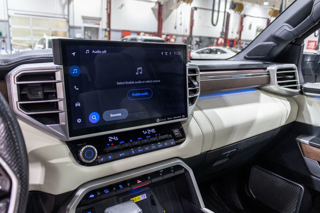 2023 Toyota Tundra Capstone Hybrid in Charlemagne, Quebec - 13 - w1024h768px