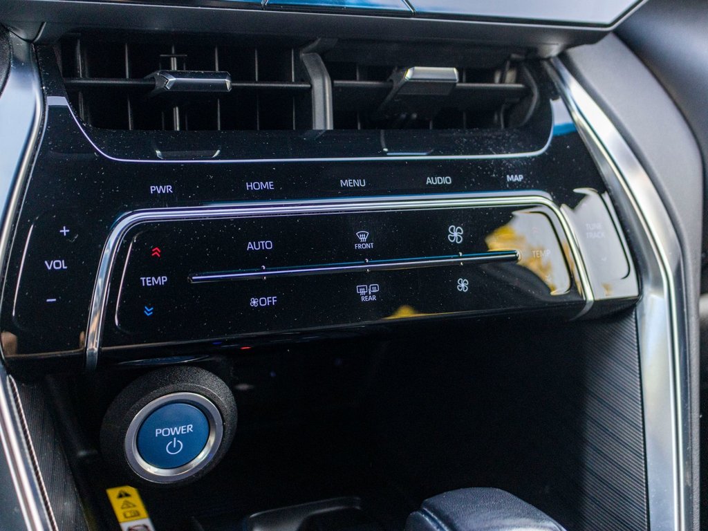 Toyota Venza XLE AWD **CUIR+19PO+CAMÉRA+CARPLAY+ANDROID AUTO** 2021 à Charlemagne, Québec - 14 - w1024h768px