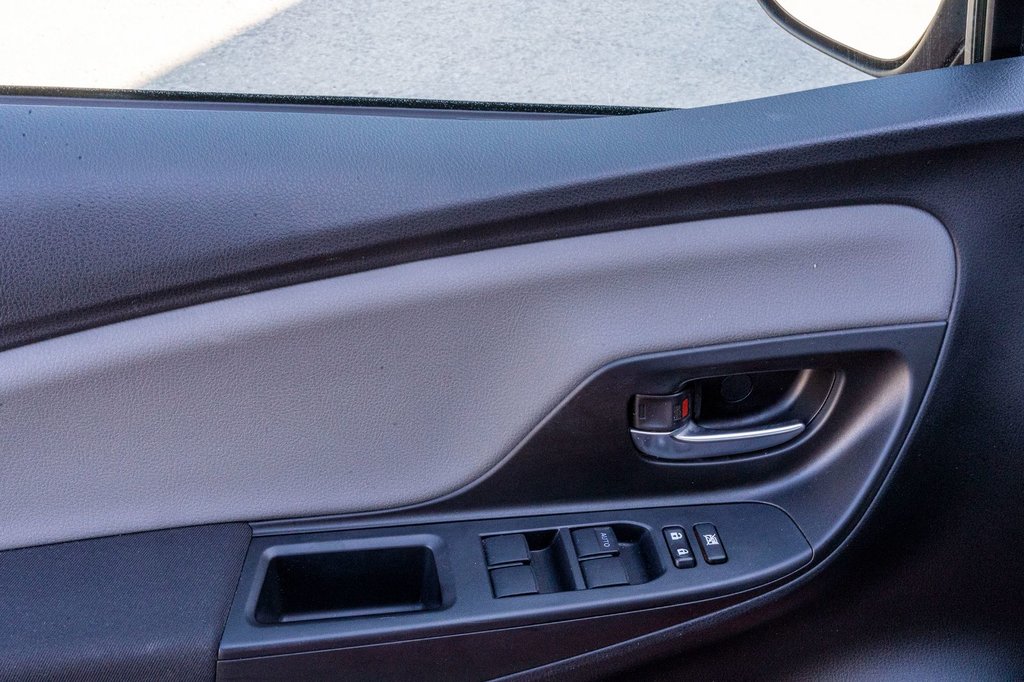 Toyota Yaris Hatchback LE 2019 à Charlemagne, Québec - 22 - w1024h768px