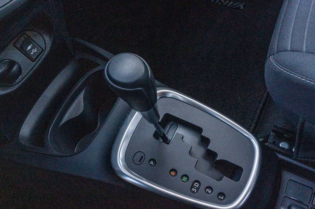 Toyota Yaris Hatchback LE 2019 à Charlemagne, Québec - 14 - w1024h768px