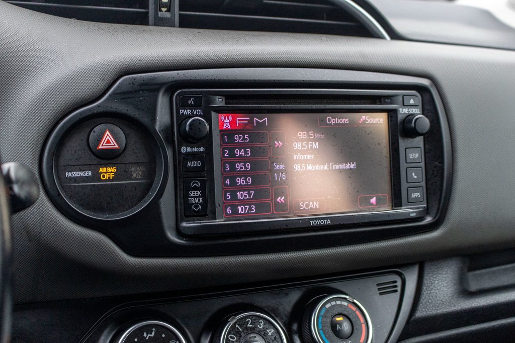 Toyota Yaris SE **MANUELLE**AILERON+AIR CLIMATISÉ+BLUETOOTH** 2017 à Charlemagne, Québec - 14 - w1024h768px