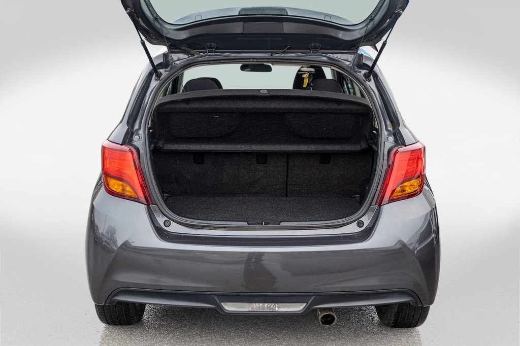 Toyota Yaris SE **MANUELLE**AILERON+AIR CLIMATISÉ+BLUETOOTH** 2017 à Charlemagne, Québec - 28 - w1024h768px