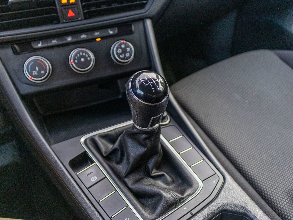Volkswagen Jetta Comfortline**JAMAIS ACCIDENTÉ+CAMÉRA DE RECUL 2019 à Charlemagne, Québec - 16 - w1024h768px