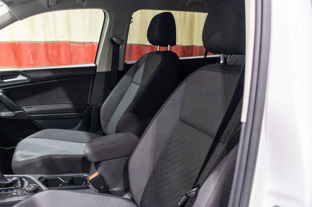 2018 Volkswagen Tiguan TRENDLINE **JAMAIS ACCIDENTÉ+CARPLAY+MAG+CAMÉRA** in Charlemagne, Quebec - 25 - w1024h768px