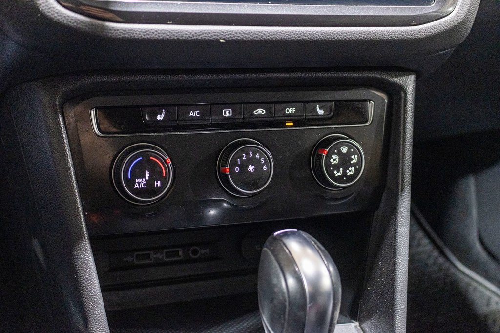 2018 Volkswagen Tiguan TRENDLINE **JAMAIS ACCIDENTÉ+CARPLAY+MAG+CAMÉRA** in Charlemagne, Quebec - 14 - w1024h768px