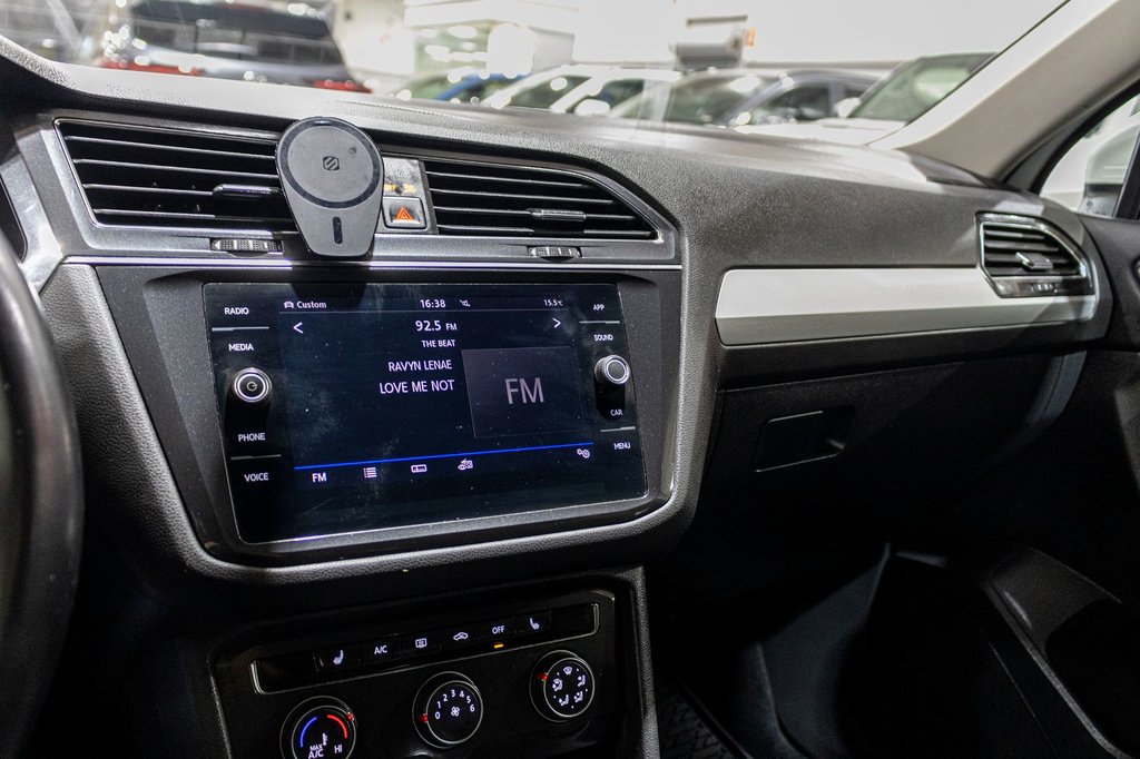 2018 Volkswagen Tiguan TRENDLINE **JAMAIS ACCIDENTÉ+CARPLAY+MAG+CAMÉRA** in Charlemagne, Quebec - 13 - w1024h768px