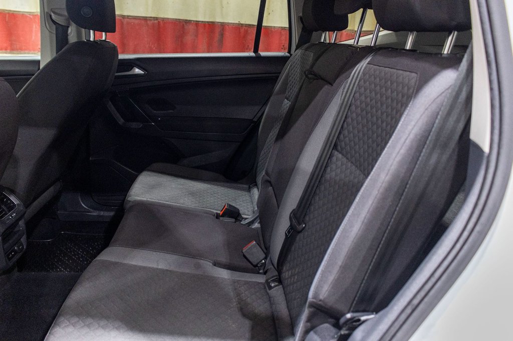 2018 Volkswagen Tiguan TRENDLINE **JAMAIS ACCIDENTÉ+CARPLAY+MAG+CAMÉRA** in Charlemagne, Quebec - 28 - w1024h768px