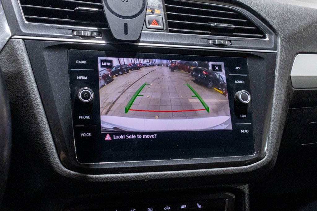 2018 Volkswagen Tiguan TRENDLINE **JAMAIS ACCIDENTÉ+CARPLAY+MAG+CAMÉRA** in Charlemagne, Quebec - 16 - w1024h768px