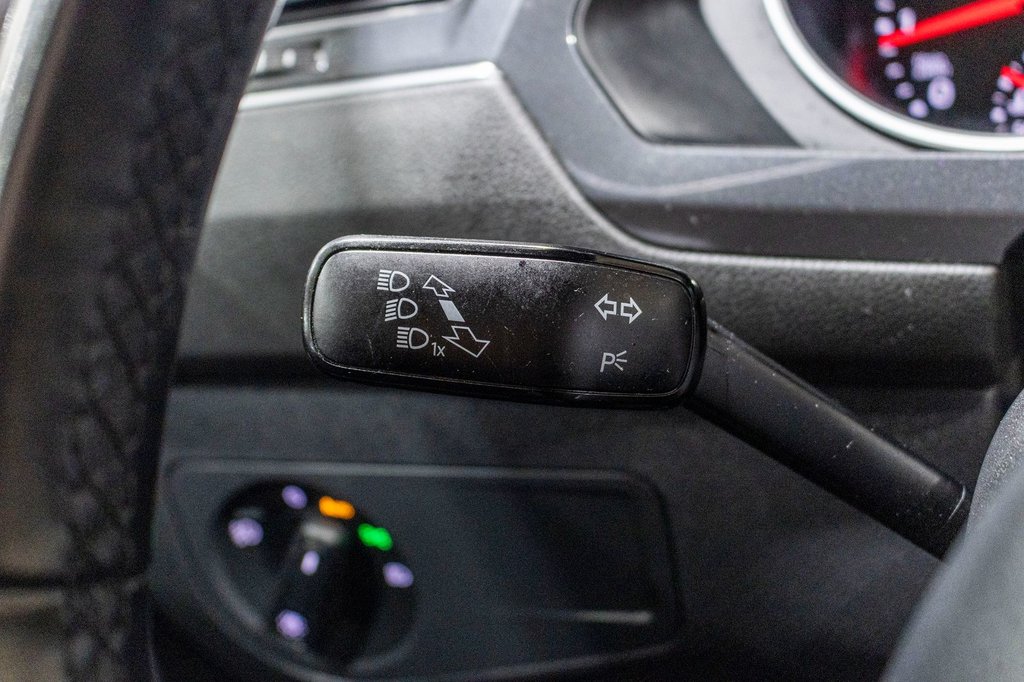 2018 Volkswagen Tiguan TRENDLINE **JAMAIS ACCIDENTÉ+CARPLAY+MAG+CAMÉRA** in Charlemagne, Quebec - 20 - w1024h768px