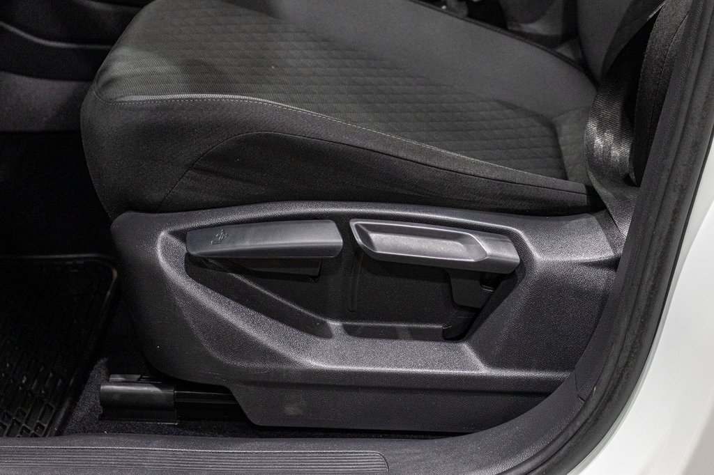 2018 Volkswagen Tiguan TRENDLINE **JAMAIS ACCIDENTÉ+CARPLAY+MAG+CAMÉRA** in Charlemagne, Quebec - 24 - w1024h768px