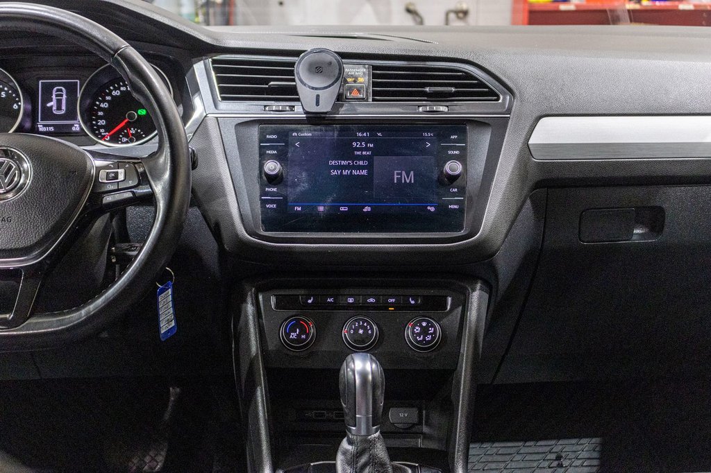 2018 Volkswagen Tiguan TRENDLINE **JAMAIS ACCIDENTÉ+CARPLAY+MAG+CAMÉRA** in Charlemagne, Quebec - 9 - w1024h768px