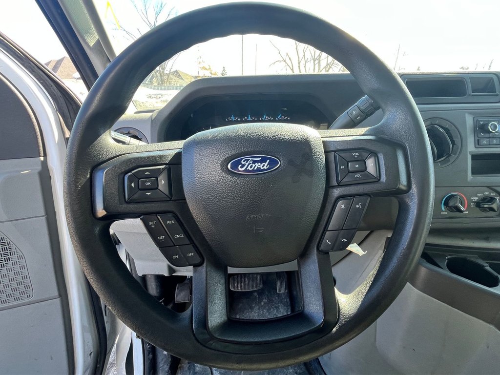 2023 Ford E-Series Cutaway BASE-6