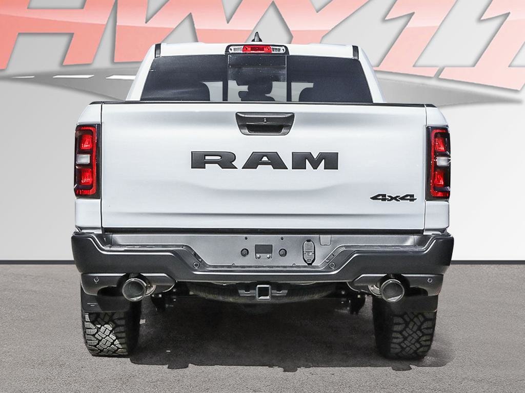 2025 Ram 1500 BIG HORN-4