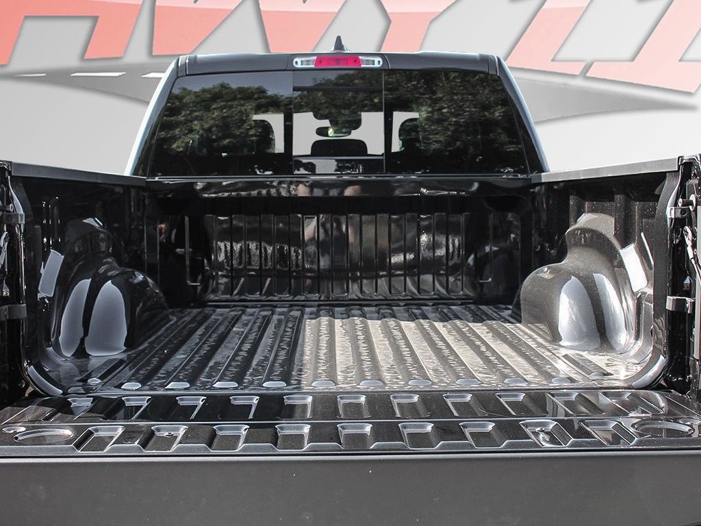 2025 Ram 1500 WARLOCK-5