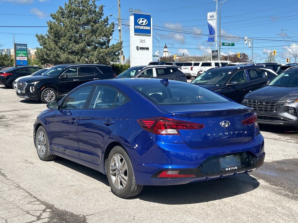 2019  Elantra Sedan Preferred at in Aurora, Ontario - 5 - w1024h768px