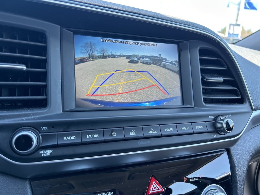 2019  Elantra Sedan Preferred at in Aurora, Ontario - 19 - w1024h768px