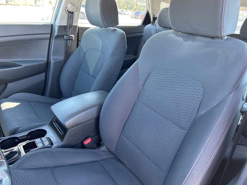 2019  Tucson AWD 2.0L Preferred in Aurora, Ontario - 10 - w1024h768px
