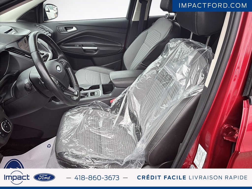 Ford Escape SE 2017 à Rivière-du-Loup, Québec - 9 - w1024h768px