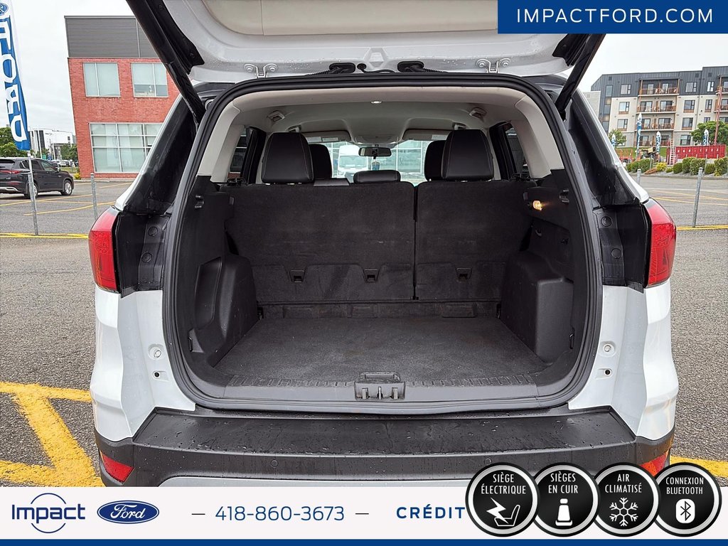 2019 Ford Escape SEL in Rivière-du-Loup, Quebec - 6 - w1024h768px