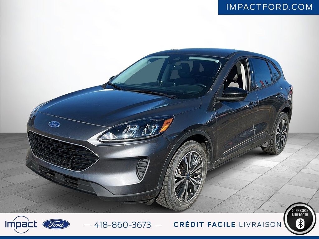 2022 Ford Escape SE Hybrid in Rivière-du-Loup, Quebec - 1 - w1024h768px