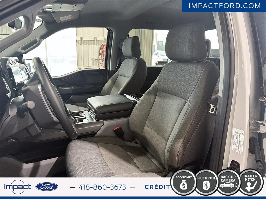 2024 Ford F-150 Lightning XLT in Rivière-du-Loup, Quebec - 12 - w1024h768px