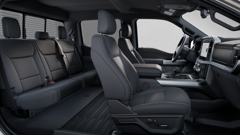 2025 Ford F-150 XLT in Rivière-du-Loup, Quebec - 6 - w1024h768px