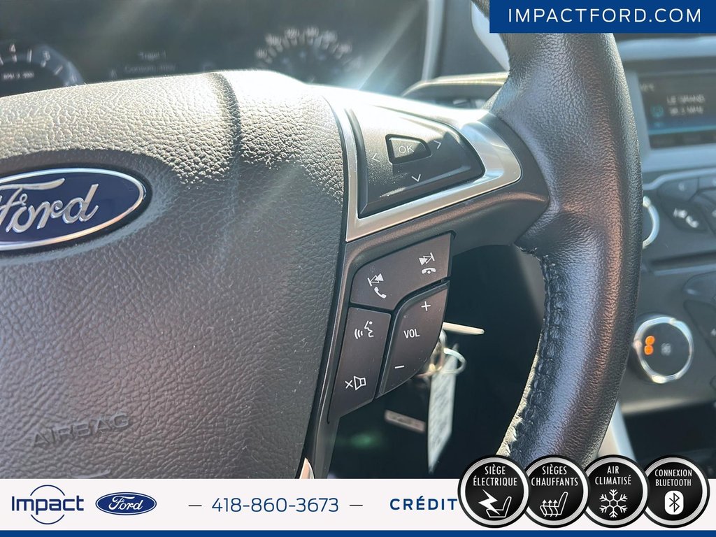 2016 Ford Fusion SE in Rivière-du-Loup, Quebec - 15 - w1024h768px