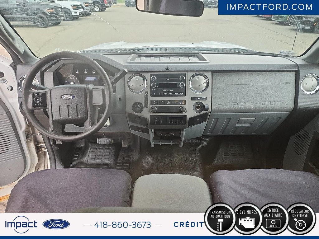 Ford Super Duty F-250 SRW XL 2011 à Rivière-du-Loup, Québec - 11 - w1024h768px
