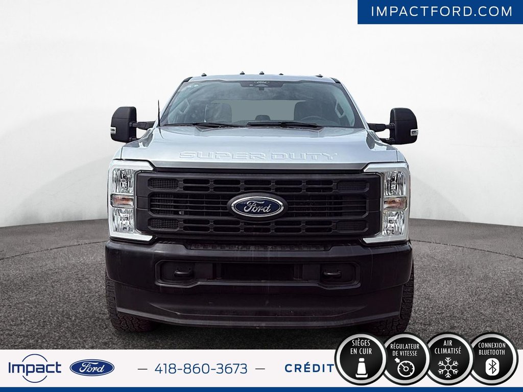 Ford Super Duty F-250 SRW XL 2024 à Rivière-du-Loup, Québec - 2 - w1024h768px