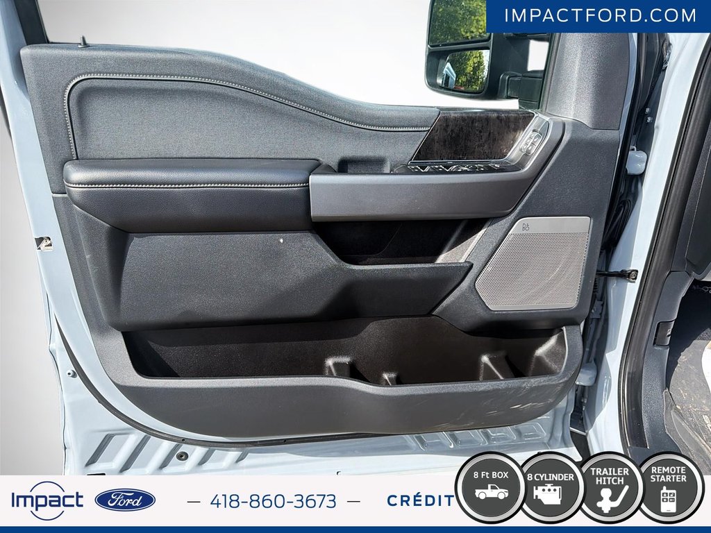 2025 Ford Super Duty F-450 DRW Lariat in Rivière-du-Loup, Quebec - 11 - w1024h768px