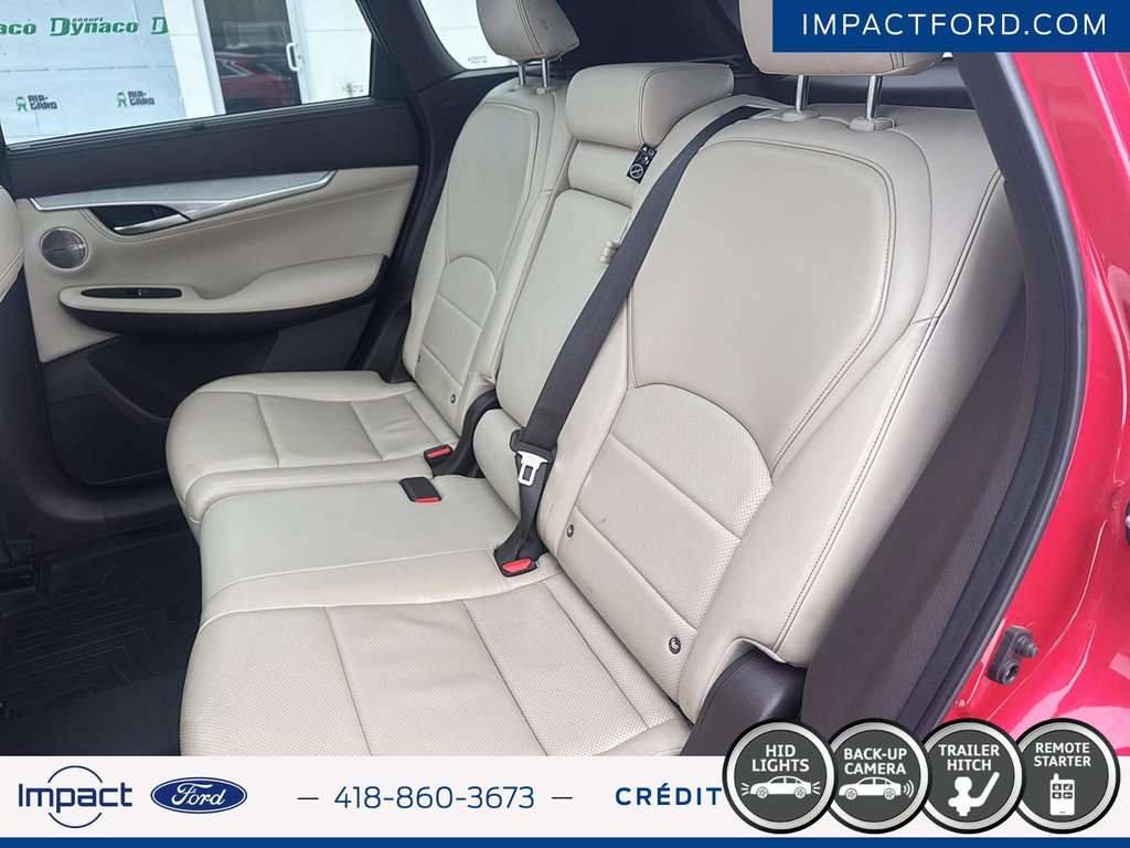 2019 Infiniti QX50 in Rivière-du-Loup, Quebec - 14 - w1024h768px